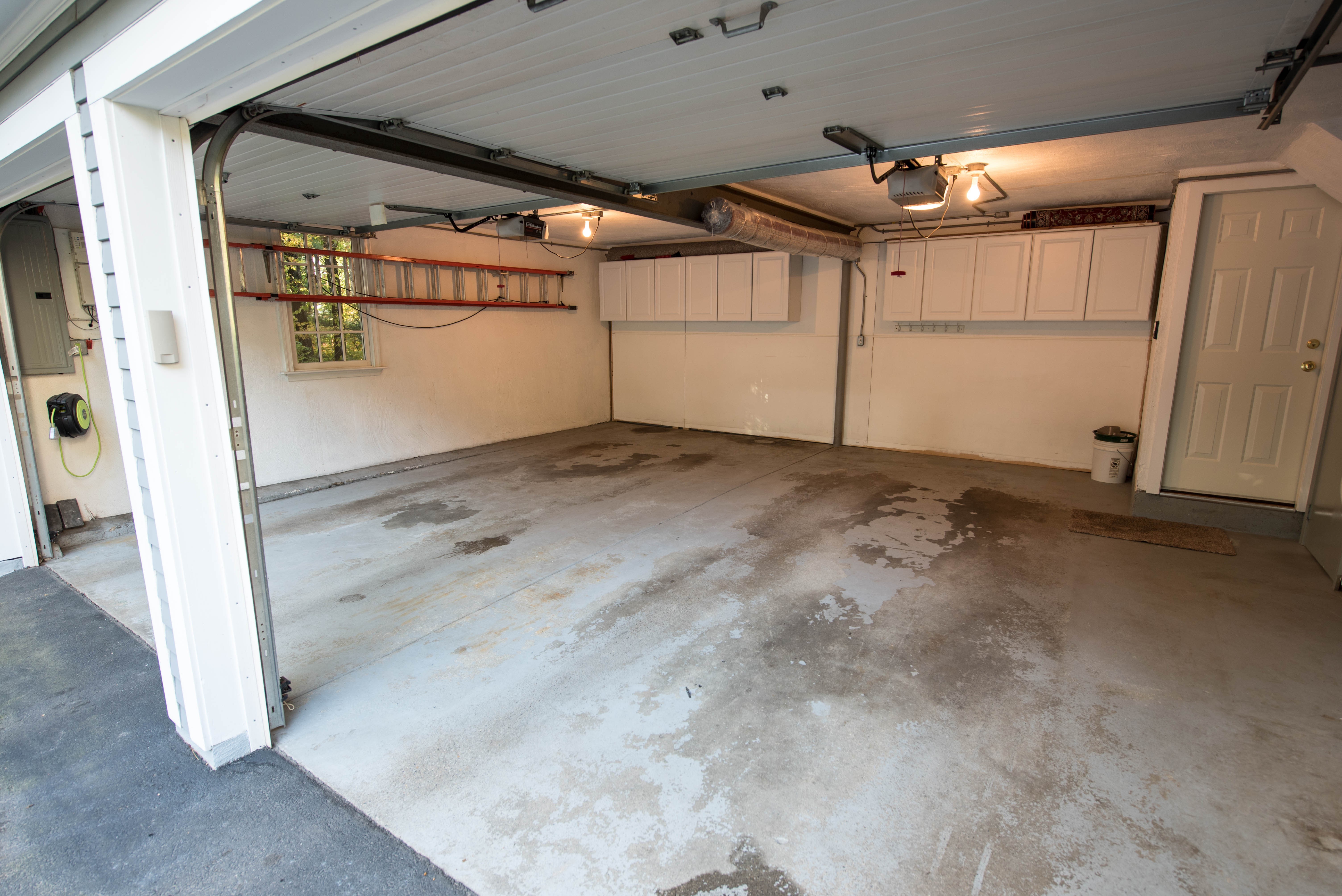 Stained concrete garage floor
